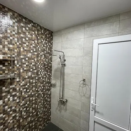 Tina'S Home Batumi Zewnętrze zdjęcie